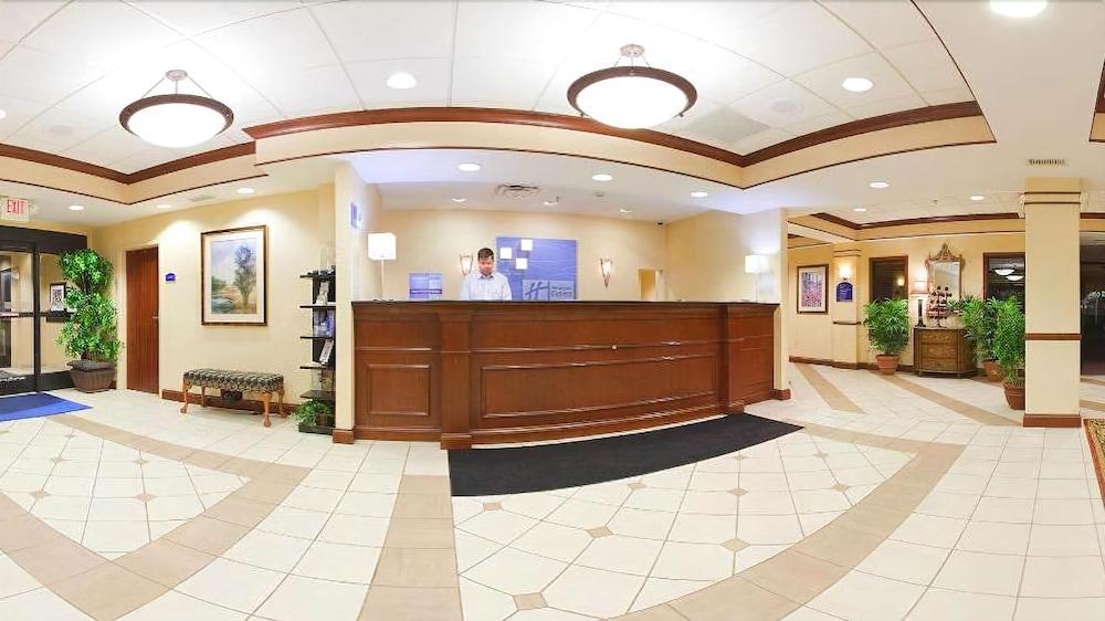 Holiday Inn Express Hotel & Suites Dayton-Centerville By Ihg Exterior photo