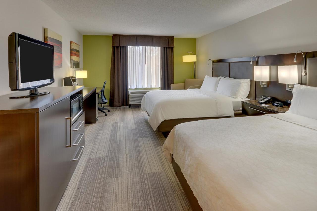 Holiday Inn Express Hotel & Suites Dayton-Centerville By Ihg Exterior photo