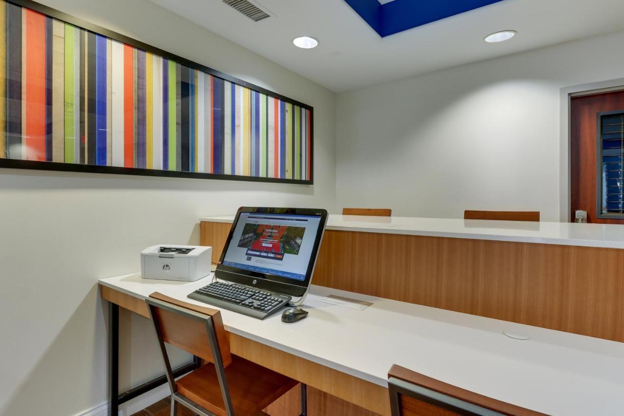 Holiday Inn Express Hotel & Suites Dayton-Centerville By Ihg Exterior photo