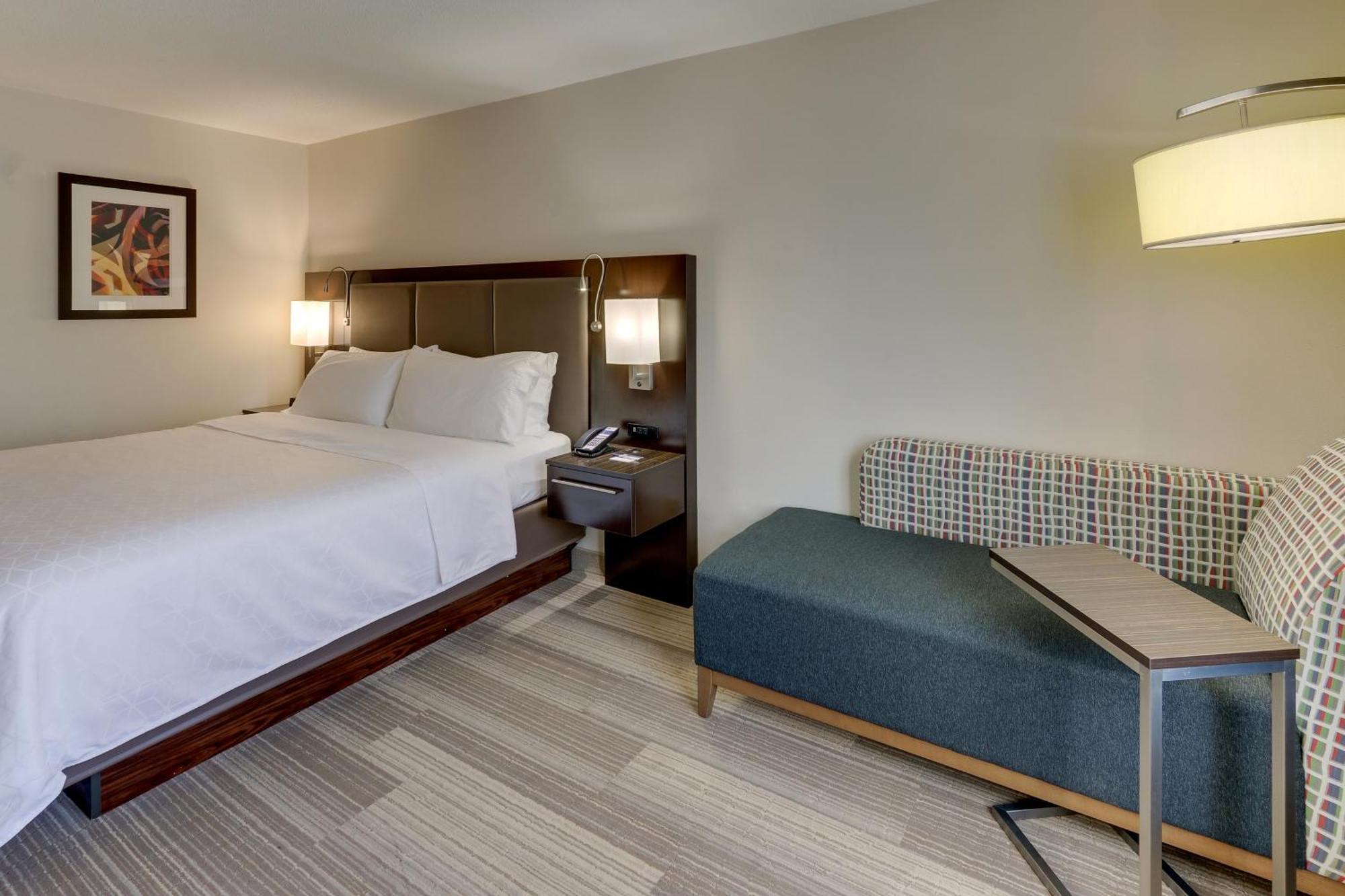 Holiday Inn Express Hotel & Suites Dayton-Centerville By Ihg Exterior photo