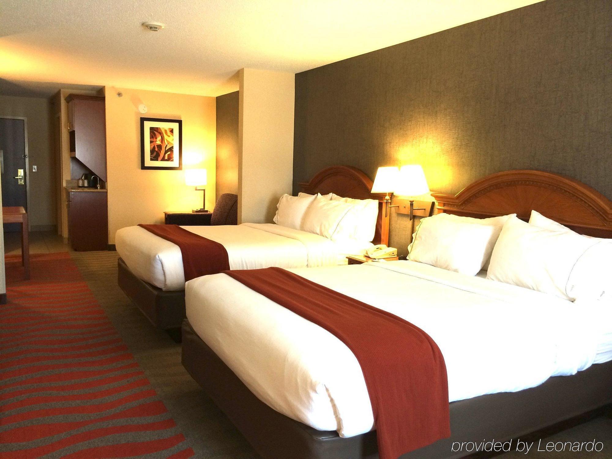 Holiday Inn Express Hotel & Suites Dayton-Centerville By Ihg Exterior photo