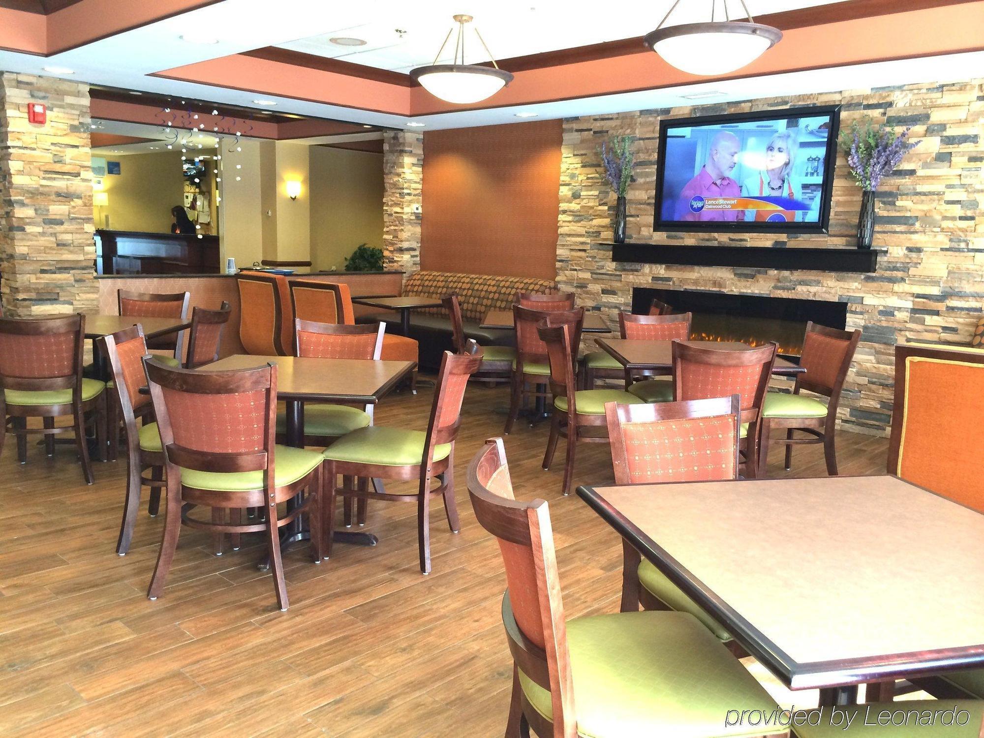Holiday Inn Express Hotel & Suites Dayton-Centerville By Ihg Exterior photo