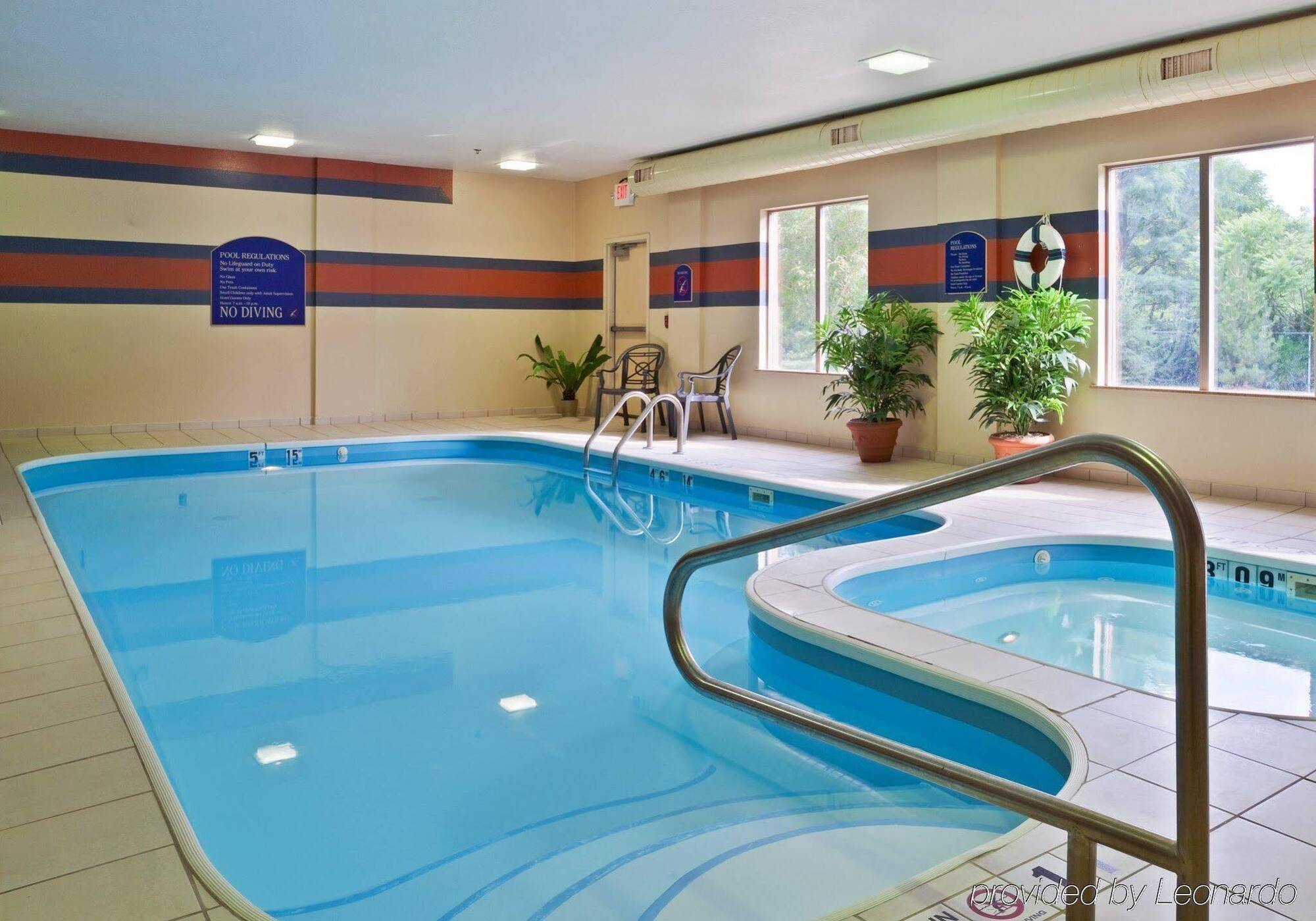 Holiday Inn Express Hotel & Suites Dayton-Centerville By Ihg Exterior photo
